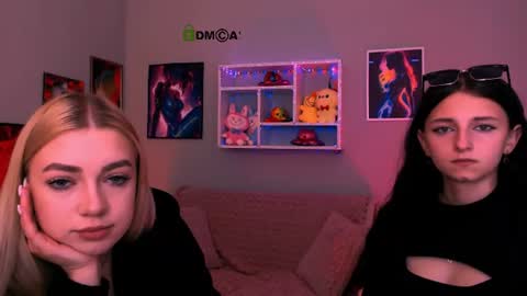 Bella online show from 06/17/26, 09:23