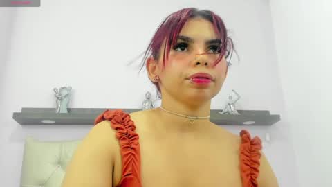 Snapshot of bella_ebony19 chatting on 05/29/26, 11:30 bella_ebony19 online show from 05/29/26, 11:30
