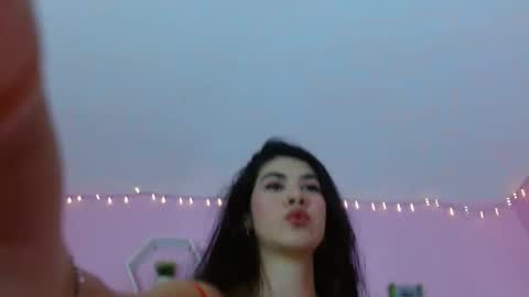Snapshot of bella_gentle chatting on 10/08/25, 10:24 bella_gentle online show from 10/08/25, 10:24