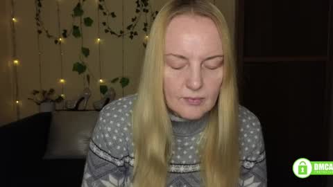 Snapshot of bella_hadatt chatting on 03/09/26, 06:28 Bella online show from 03/09/26, 06:28