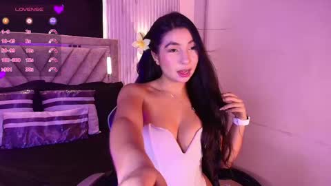 bella_martini_ online show from 05/13/26, 03:31