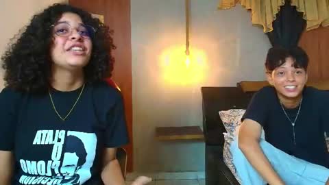 Snapshot of bella_muse_ chatting on 07/09/26, 01:53 bella_muse_ online show from 07/09/26, 01:53