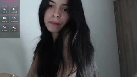 Snapshot of bella_musee chatting on 12/22/24, 11:41   online show from 12/22/24, 11:41