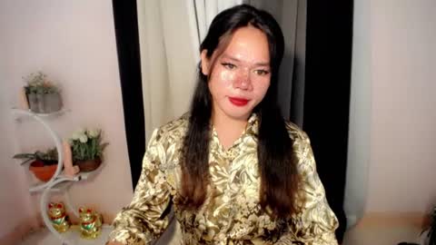 Snapshot of bella_ngo chatting on 07/11/26, 10:55 bella_ngo online show from 07/11/26, 10:55