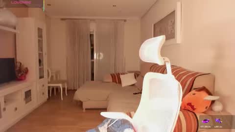 bella_pocahontas3 online show from 11/09/25, 08:18