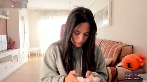 bella_pocahontas3 online show from 11/23/25, 01:44