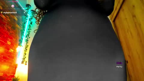 Bella Ponce  online show from 12/24/24, 04:22