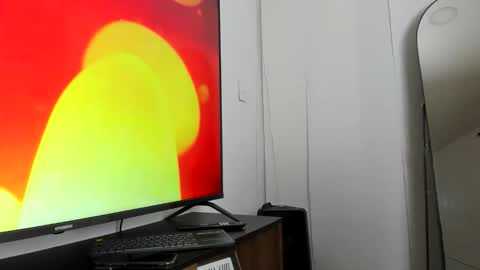 Snapshot of bella_rossinii_ chatting on 05/12/26, 01:36 Bella Rossini online show from 05/12/26, 01:36