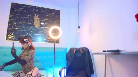     online show from 12/04/25, 08:28