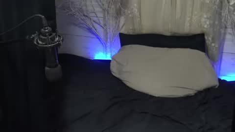 bella_serenity online show from 06/22/26, 12:45