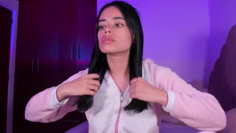 Valeria Model Independent online show from 11/01/25, 04:36