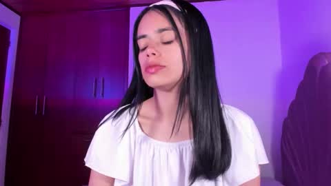 Valeria Model Independent online show from 11/04/25, 04:44