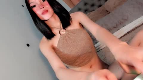 Bella online show from 10/29/25, 02:58