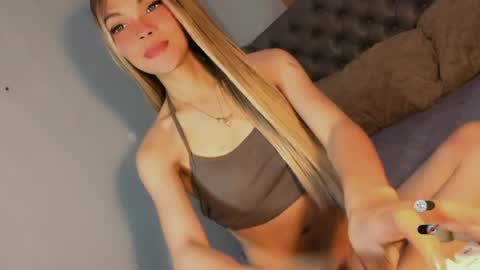 Bella online show from 06/26/26, 10:36