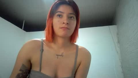 Snapshot of bella_thorne1999 chatting on 07/09/26, 11:42 bella_thorne1999 online show from 07/09/26, 11:42