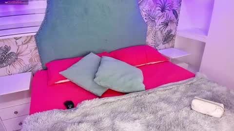 Bella Becca  online show from 12/21/24, 06:44