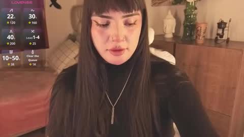 Bella  online show from 12/18/25, 11:38