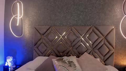 Cris online show from 12/03/25, 07:56