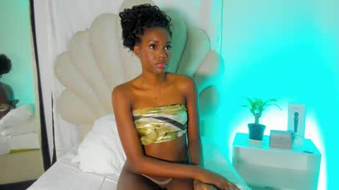 Snapshot of bellaadajud chatting on 01/18/26, 06:50 Bella Dajud online show from 01/18/26, 06:50