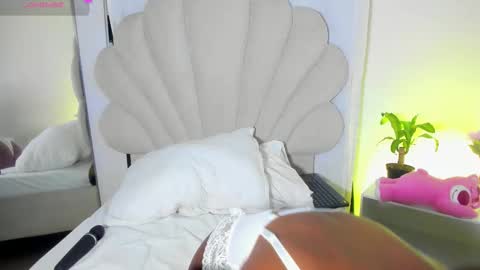 Snapshot of bellaadajud chatting on 03/24/26, 11:54 Bella Dajud online show from 03/24/26, 11:54