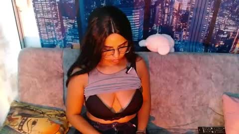 Snapshot of bellabaaker chatting on 04/29/26, 06:58 Bella Baker online show from 04/29/26, 06:58