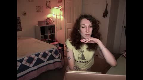 Snapshot of bellababy444 chatting on 06/24/26, 04:00 bellababy444 online show from 06/24/26, 04:00
