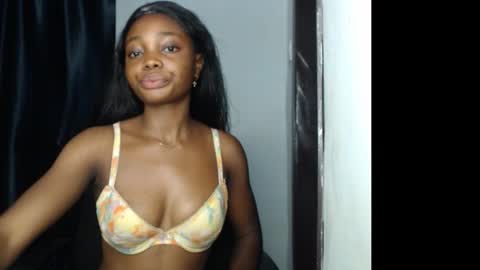 Snapshot of bellababy6 chatting on 11/04/25, 05:23 bella online show from 11/04/25, 05:23