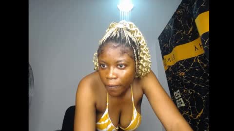 Snapshot of bellababy7 chatting on 05/20/26, 05:52 bella online show from 05/20/26, 05:52