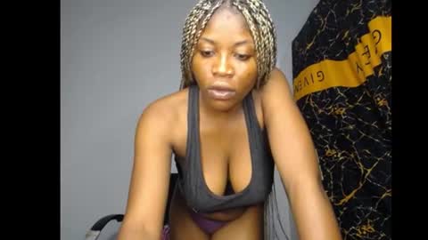 Snapshot of bellababy7 chatting on 07/07/26, 06:12 bella online show from 07/07/26, 06:12