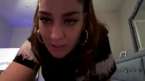 Snapshot of bellabeanz chatting on 05/28/26, 09:23 Roxy Rain online show from 05/28/26, 09:23
