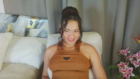 Snapshot of bellabeth_ chatting on 01/05/26, 10:24 Betsy online show from 01/05/26, 10:24