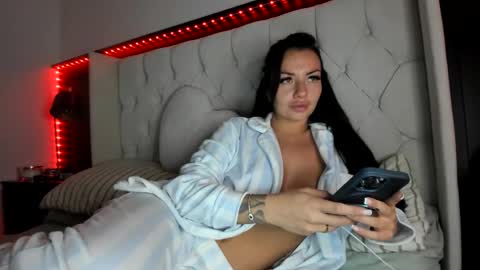 Bella Black online show from 05/17/26, 08:38