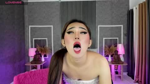 Bella online show from 03/07/25, 06:33