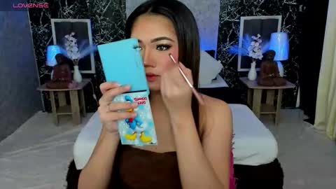 Bella online show from 09/21/25, 07:32