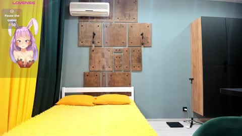 Bella online show from 03/11/25, 05:13