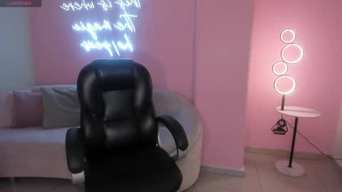 Snapshot of bellacarteer_ chatting on 06/01/26, 07:48 Bella C online show from 06/01/26, 07:48