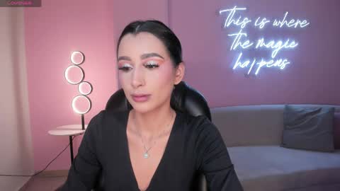 Snapshot of bellacarteer_ chatting on 06/02/26, 08:33 Bella C online show from 06/02/26, 08:33