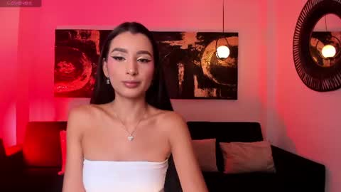 Snapshot of bellacarteer_ chatting on 06/25/26, 12:09 Bella C online show from 06/25/26, 12:09