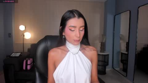 Snapshot of bellacarteer_ chatting on 06/27/26, 08:03 Bella C online show from 06/27/26, 08:03
