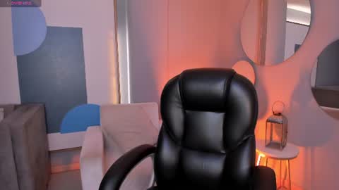Snapshot of bellacarteer_ chatting on 07/05/26, 10:50 Bella C online show from 07/05/26, 10:50