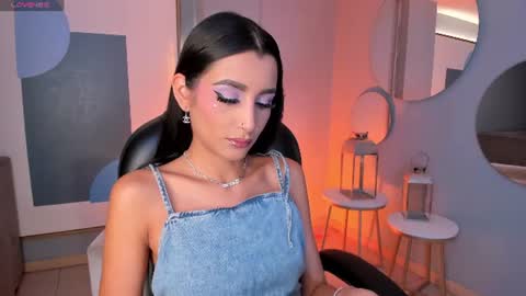 Snapshot of bellacarteer_ chatting on 07/06/26, 08:11 Bella C online show from 07/06/26, 08:11