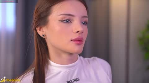 Bella I took a vacation and Ill be back on December 18th So dont lose me To keep in touch I have a TG -  you can find below online show from 05/04/26, 08:32