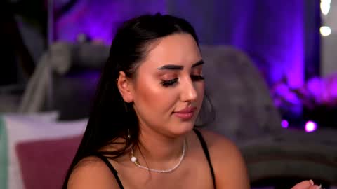 belladoyle online show from 12/07/24, 03:30