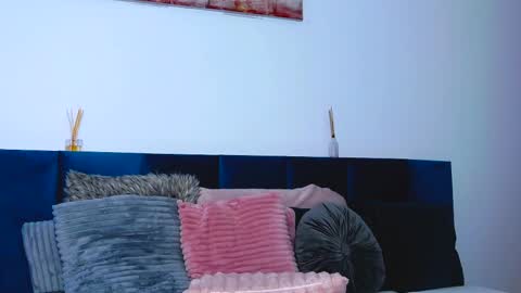 belladoyle online show from 02/20/25, 05:40