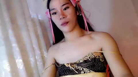 Snapshot of bellafucks1 chatting on 12/14/24, 05:07 Bella rowt online show from 12/14/24, 05:07