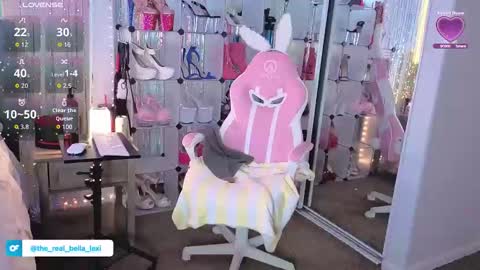 Bella Lexi online show from 05/04/26, 04:36