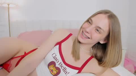 Snapshot of bellalima chatting on 03/27/26, 02:28 Bella online show from 03/27/26, 02:28