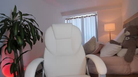 Bella Mia online show from 01/22/25, 07:24