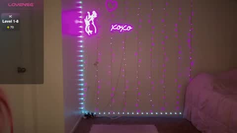 Bella Monroe online show from 05/16/26, 04:42