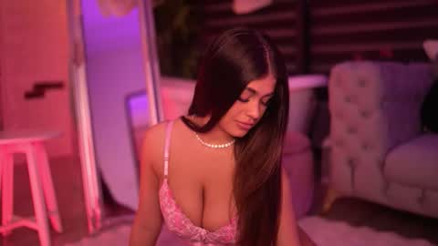 Bella online show from 12/02/25, 06:36